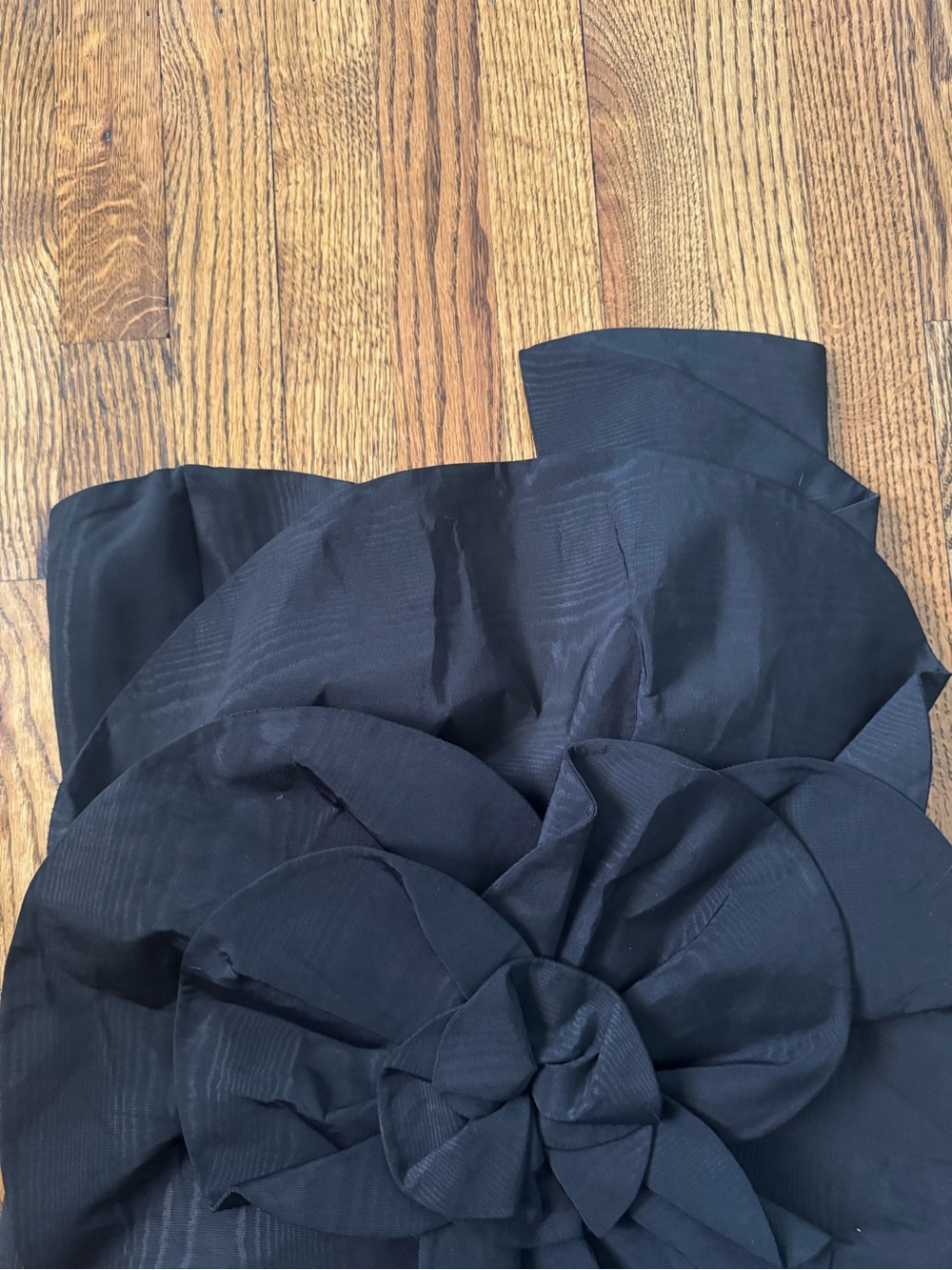 Free People Bardot Black 3D Floral Rosette One Shoulder Mini Dress NWT Size 8 - Picture 9 of 13
